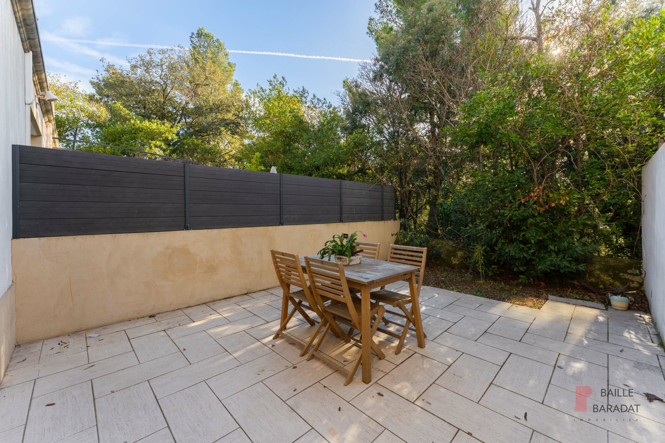 Maison à vendre avec terrasse et possibilité de 3 chambres