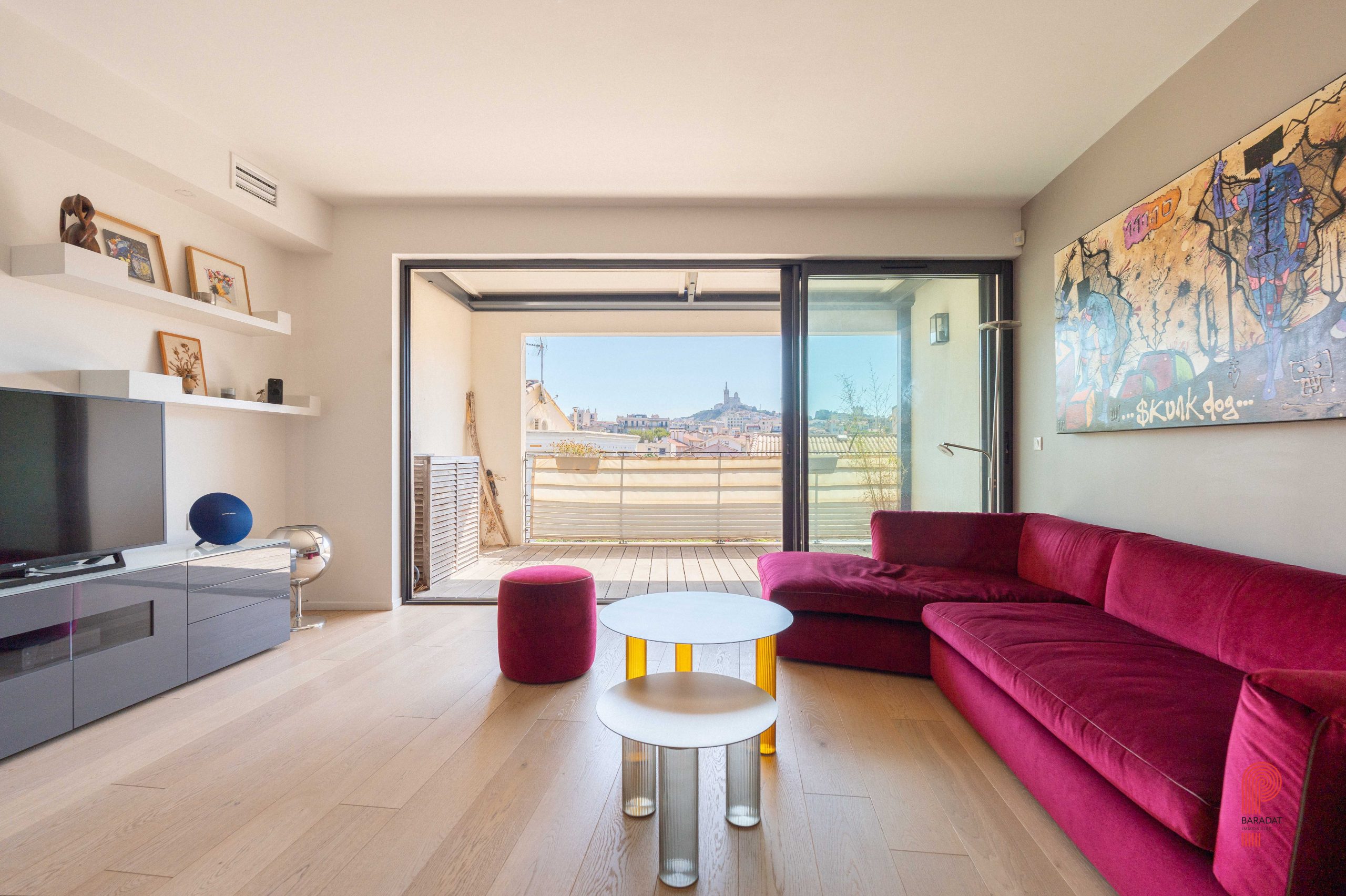 vue notre dame de la garde, appartement contemporain avec terrasse et 2 chambres