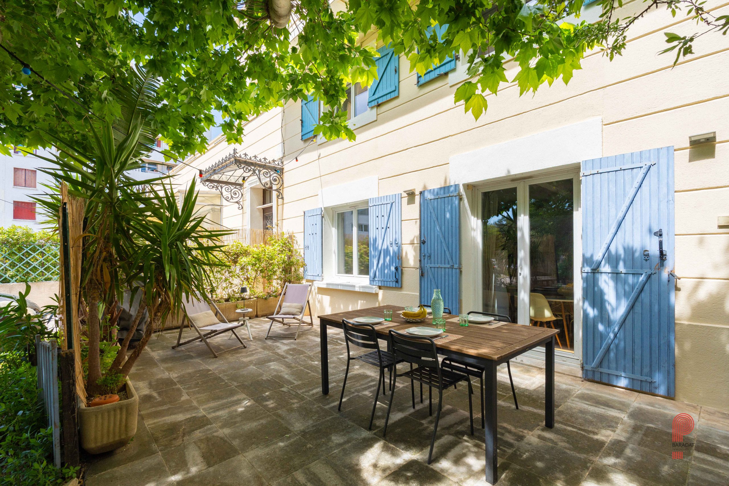 Appartement terrasse comme une maison, 3 chambres et un bureau
