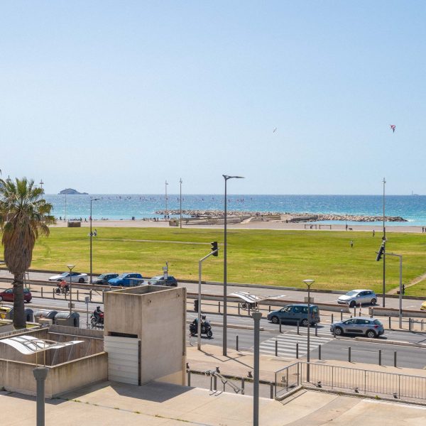 14Appartement-deux-chambres-terrasse-prado