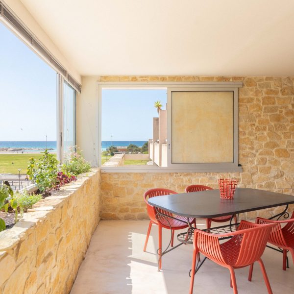 3Appartement-deux-chambres-terrasse-prado