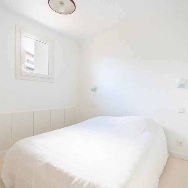 Chambre lumineuse – appartement 2 chambres Vauban Marseille