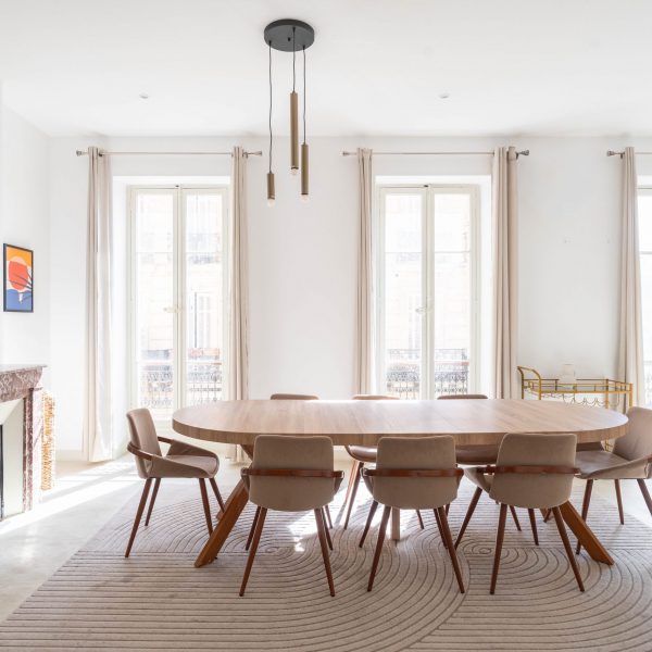 Grand séjour 45 m² lumineux appartement Périer Marseille