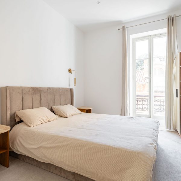 Chambre lumineuse appartement familial Marseille 8e arrondissement