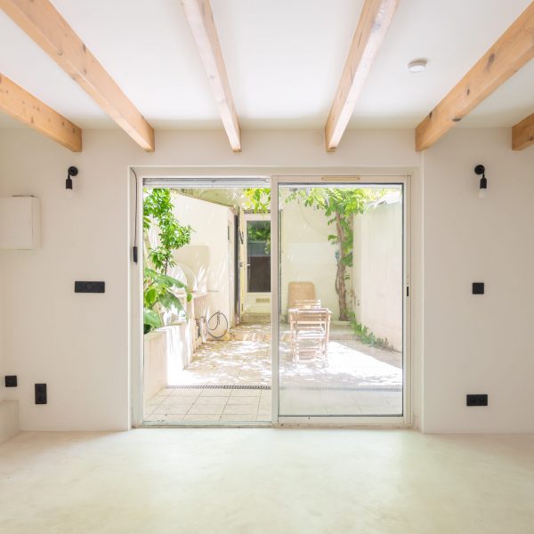 chambre vue jardin maison Marseille La Valentine