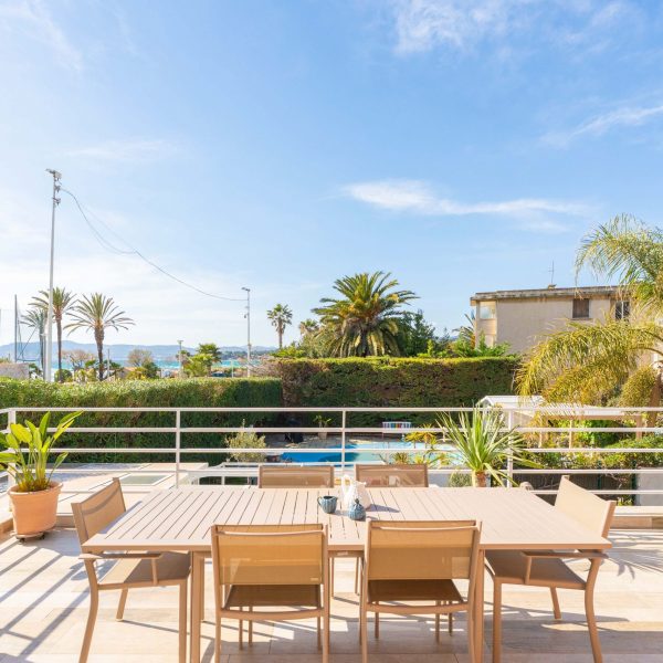 Appartement-vue-mer-terrasse-4 chambres-agence immobiliere prestige marseille- baradat immobilier.jpgDSC05093