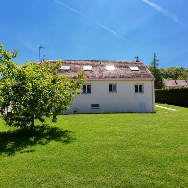 Maison 200m² 5 chambres avec jardin et une piscine 10x5m / jardin 4