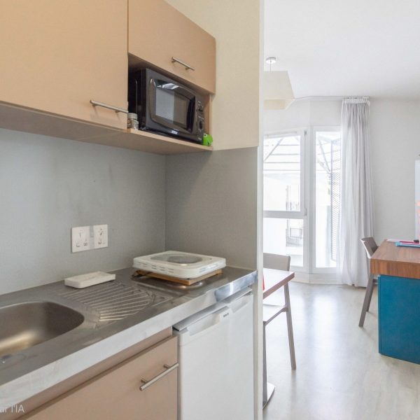 Kitchenette équipée – studio à Marseille La Canebière