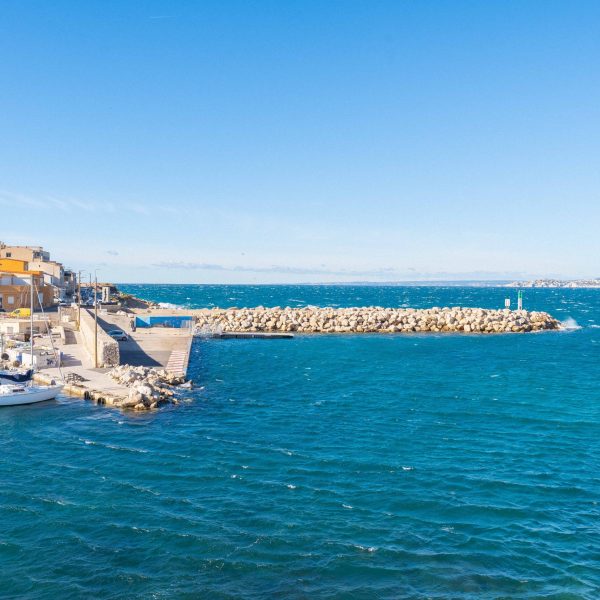 Maison-Les-Goudes-Terrasse-vue-mer-trois-chambresATO00152