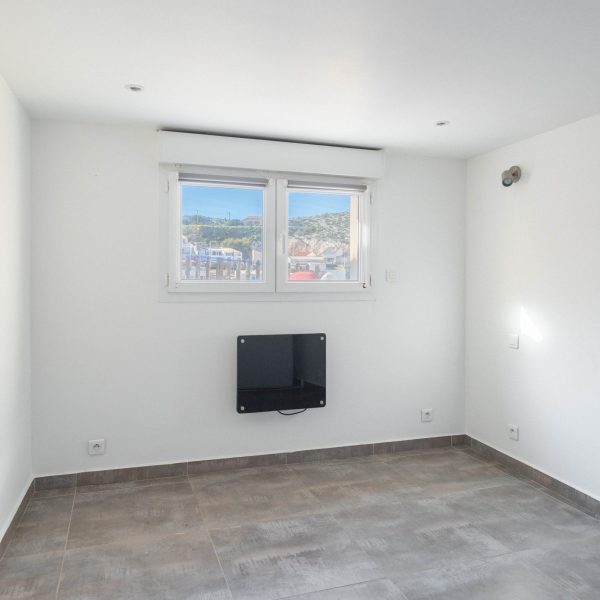 Maison-Les-Goudes-Terrasse-vue-mer-trois-chambresATO00190-Modifier