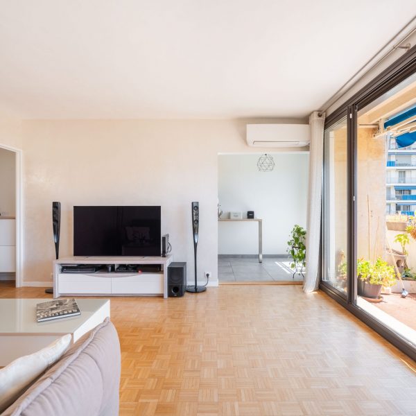Double séjour traversant – appartement duplex Le Cabot