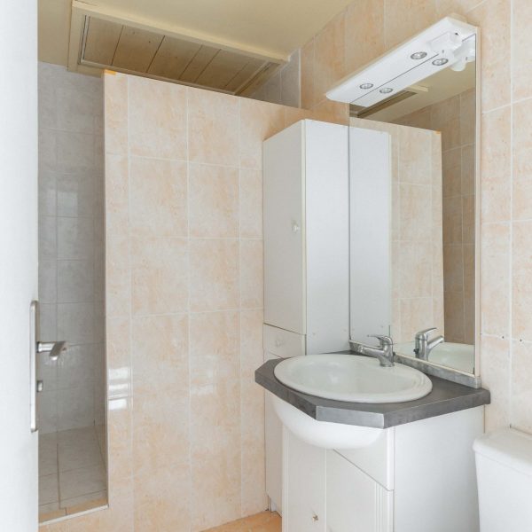 T1-appartement-beaumont-terrasse-vue-13012ATO07881