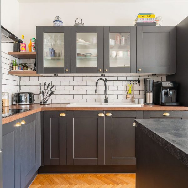 appartement-a-vendre-marseille-13008-avec-balcon-trois-chambres-agence-prestige-baradat-immobilierSB_08395