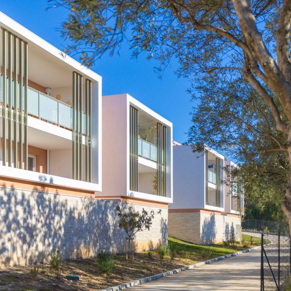 appartement-investissement-balcon-terrasse-chateaugombert-13013