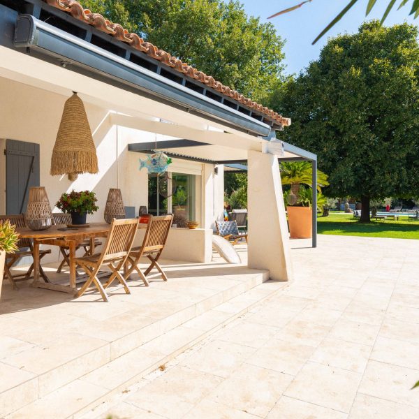 maison-a-vendre-aubagne-13400-avec-terrasse-piscine-agence-prestige-baradat-immobilierATO03025