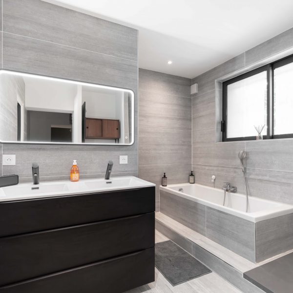 maison-a-vendre-michelet-13009-avec-terrasse-piscine-agence-prestige-baradat-immobilierATO07035
