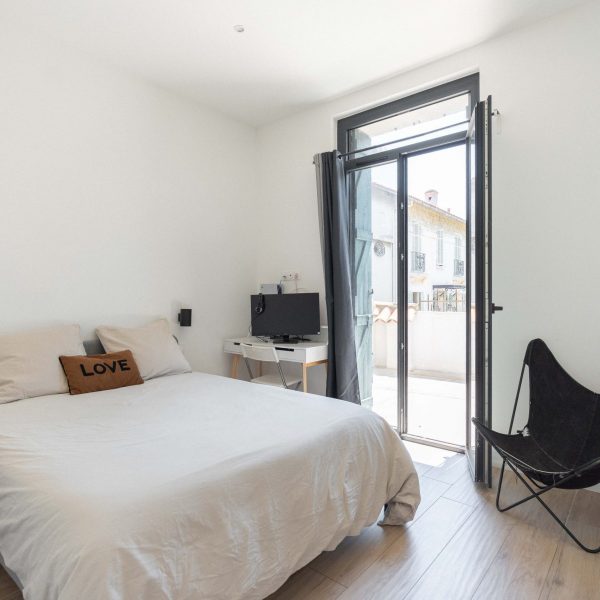 maison-a-vendre-michelet-13009-avec-terrasse-piscine-agence-prestige-baradat-immobilierATO07041