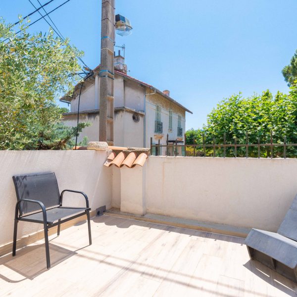 maison-a-vendre-michelet-13009-avec-terrasse-piscine-agence-prestige-baradat-immobilierATO07043