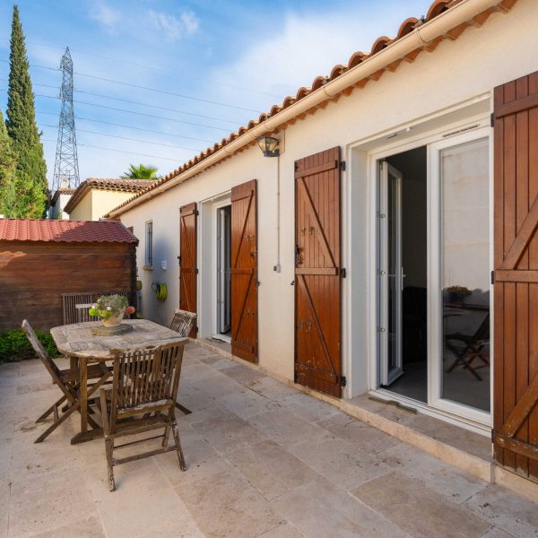 maison-rénovée-plainpied-piscine-lavalentine-13011-agence-immobilière-baradatATO07673