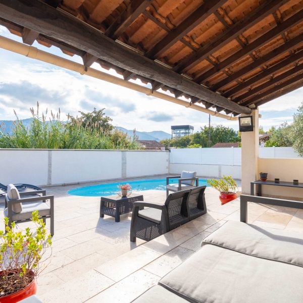 maison-rénovée-plainpied-piscine-lavalentine-13011-agence-immobilière-baradatATO07675