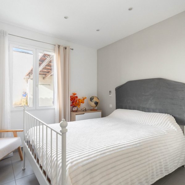 maison-rénovée-plainpied-piscine-lavalentine-13011-agence-immobilière-baradatATO07703